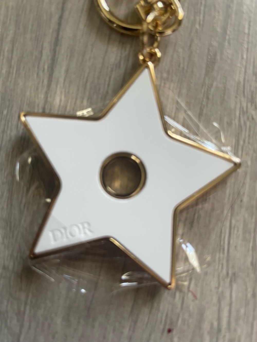 Authentic Dior White and Gold Star Keychain Charm. New. - Picture 5 of 5